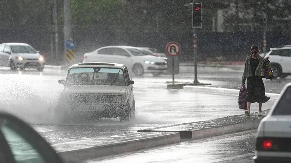 Meteoroloji’den 35 il için sağanak ve fırtına uyarısı: 15 ile sarı kodlu alarm