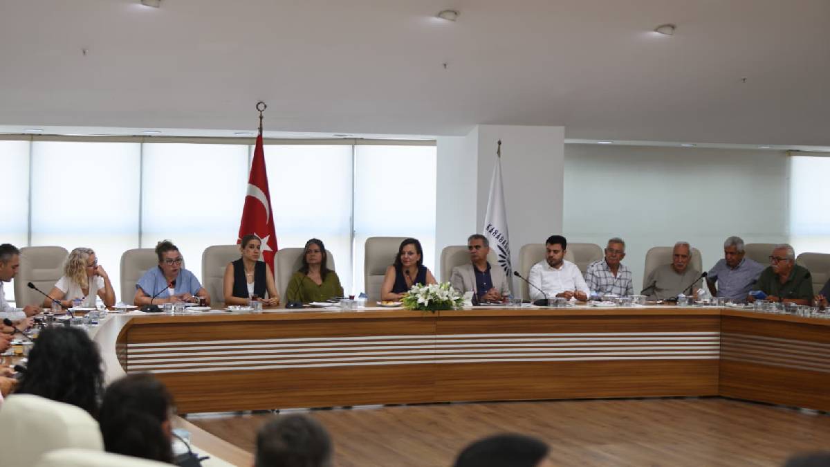 Başkan Kınay: Esnafımızla birlikte Karabağlar’ı güçlendireceğiz