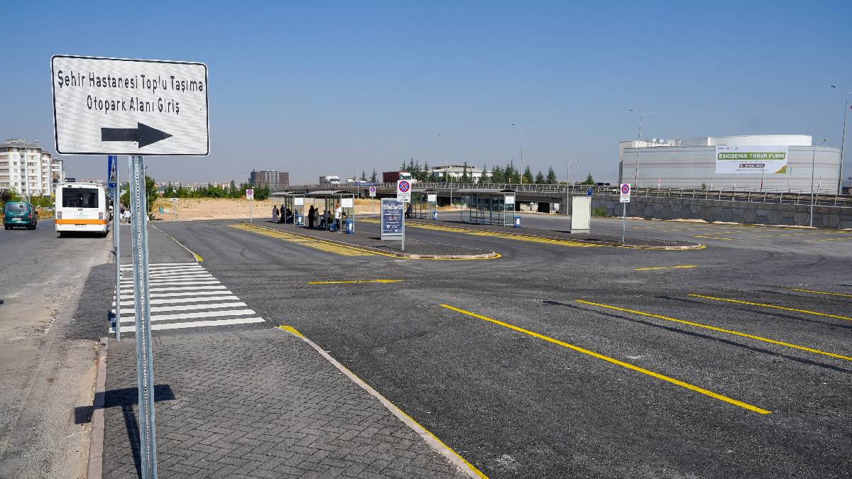 Şehir hastanesi önünde toplu ulaşıma düzenleme