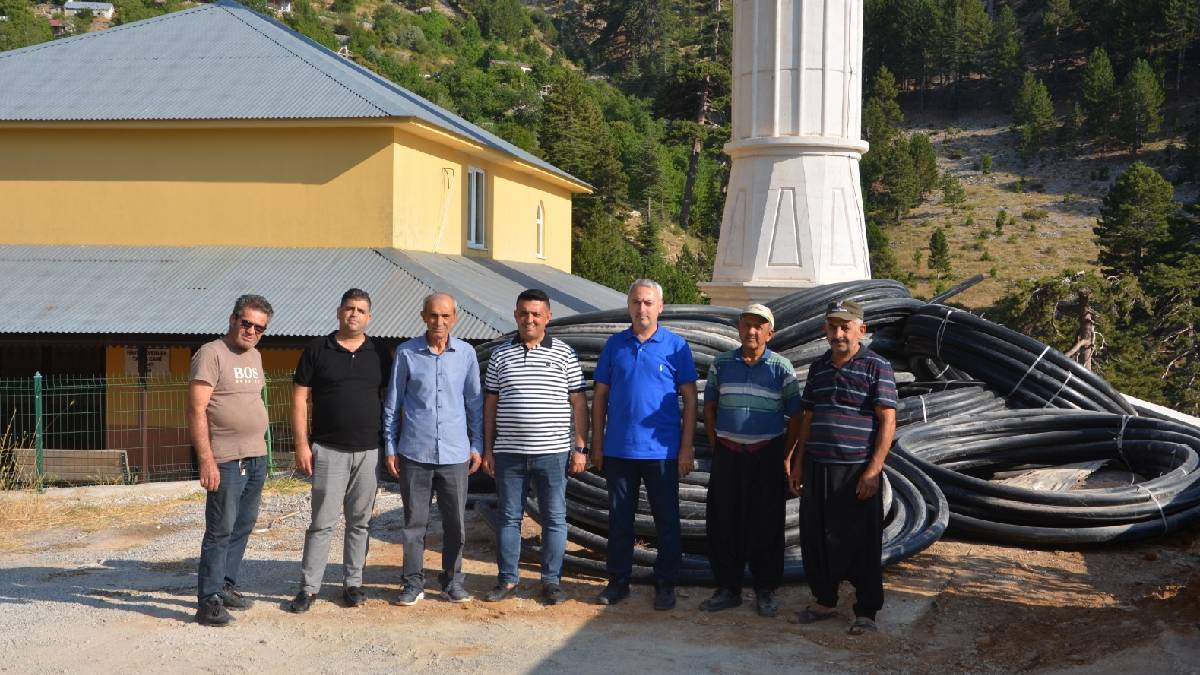 Büyükşehir Belediyesinden üreticiye destek: Asmaca Yaylası’na 1700 metre içme suyu borusu