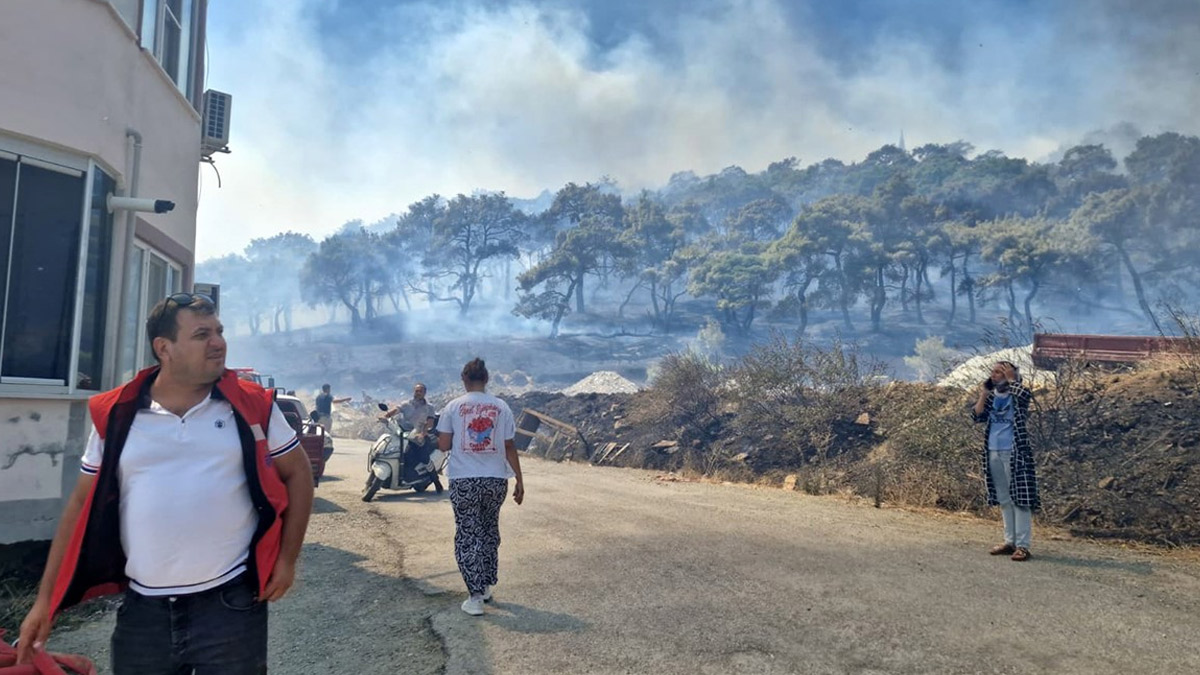 Kazdağları'nda yangın alarmı! 9 uçak, 6 helikopterle müdahale sürüyor