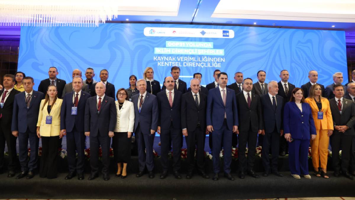 Başkan Vekili Özdemir, COP31 Yolunda İklim Dirençli Şehirler Zirvesi’ne katıldı