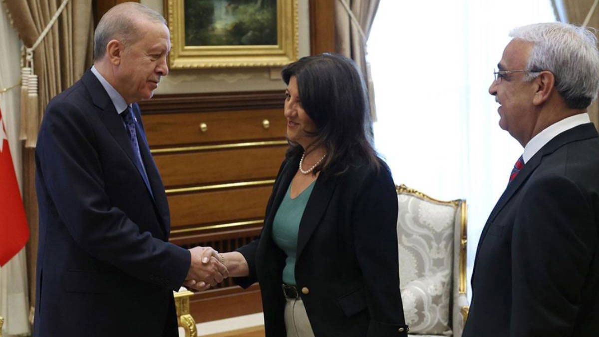 İmralı Heyeti'nden 'yeni dönem' mesajı: Demokrasi ve siyaset alanı güçlenecek
