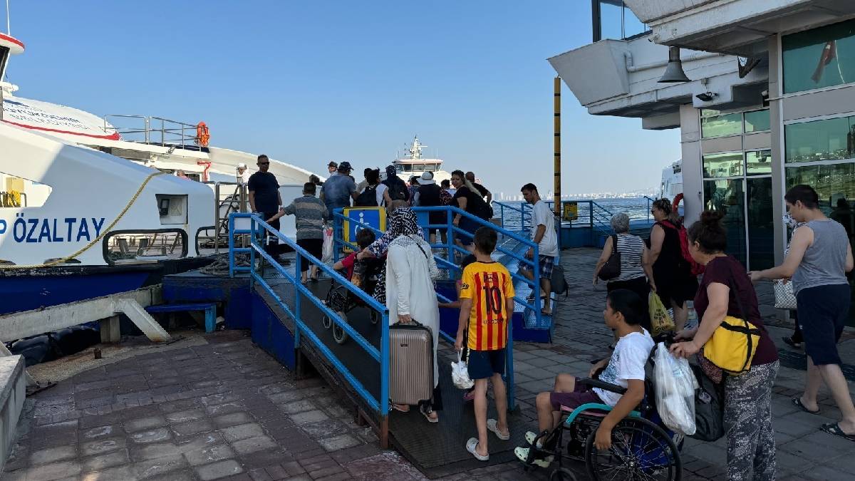 İZDENİZ’in hafta sonu günübirlik seferleri yoğun ilgi görüyor