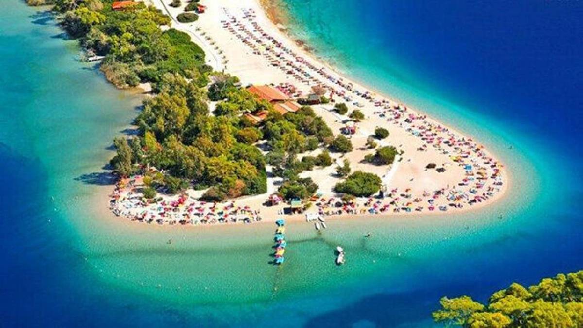 Çocuklu aileler ve gençler buraya akın ediyor! Muğla’da iki farklı deniz deneyimini aynı yerde yaşatıyor