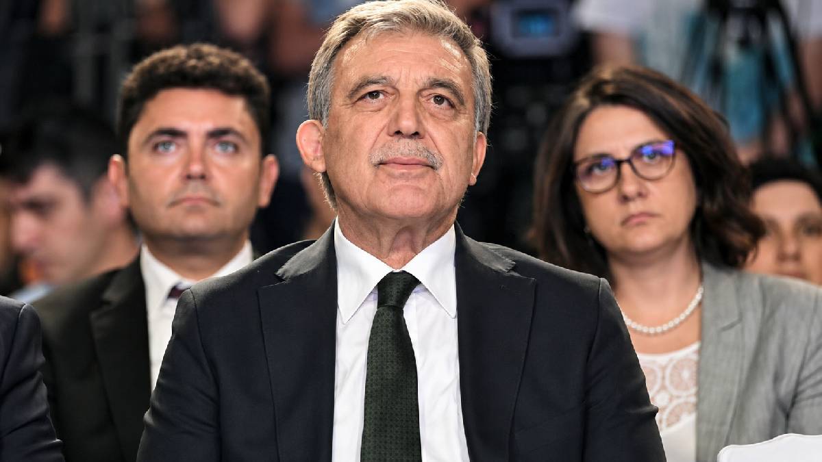 Gül’den AK Parti’nin 25. yılında dikkat çeken mesaj: Türkiye ilk dönemdeki vizyonla yeniden yönetilmeli