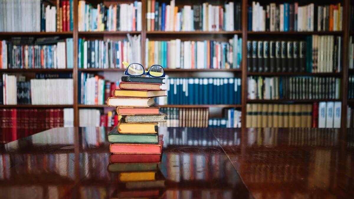 Kitapçılarda alarm: Toplu alımların arkasında yapay zeka şirketleri mi var?