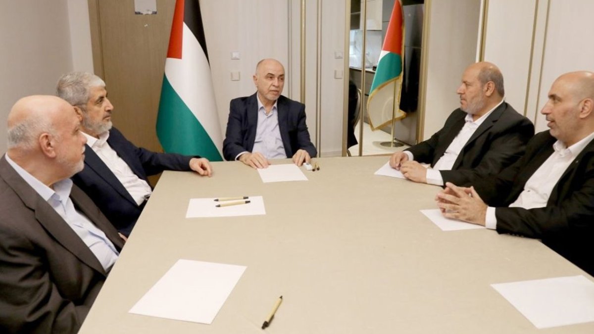 Hamas heyeti, Gazze’deki ateşkesin kalıcı hale getirilmesi için Kahire’ye gidiyor