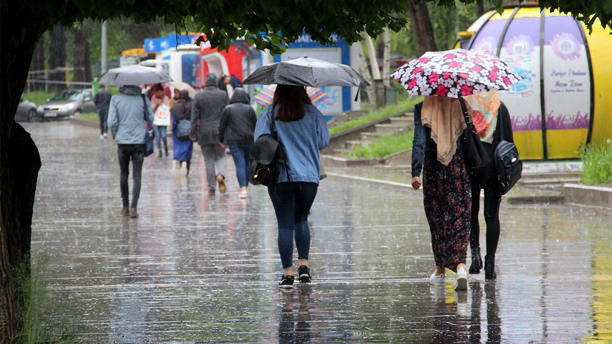 Meteoroloji’den 8 il için saatli uyarı: Kuvvetli sağanak, sel ve dolu riski