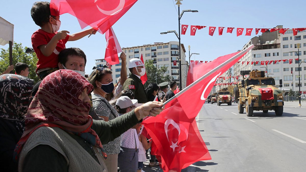 30 Ağustos resmi tatil mi, Hangi güne denk geliyor? 29 Ağustos yarım gün mü?