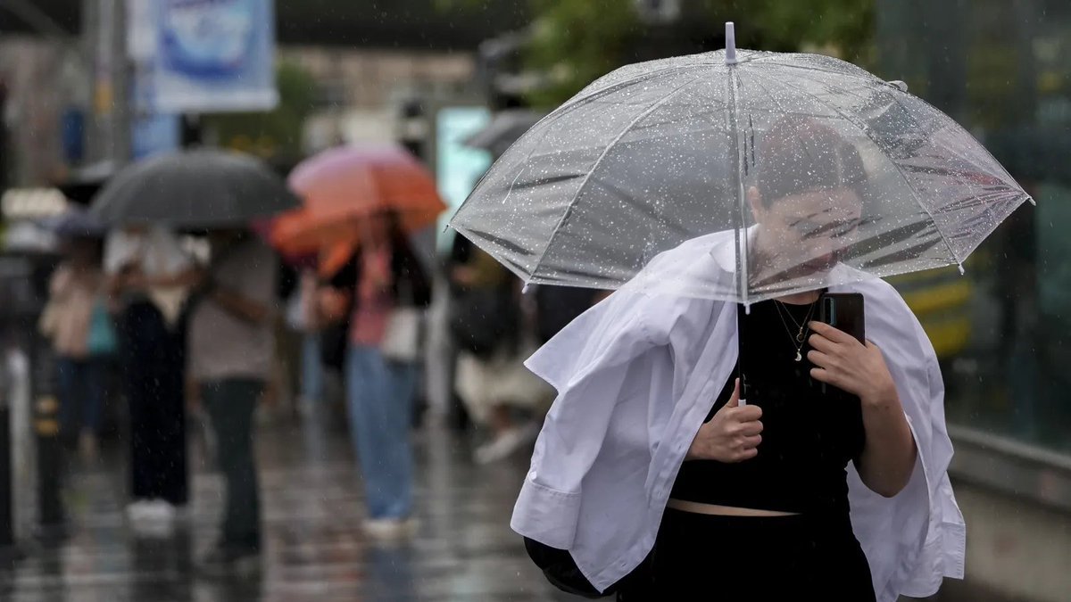Meteoroloji'den çok sayıda il için uyarı: Kuvvetli yağış ve fırtına etkili olacak