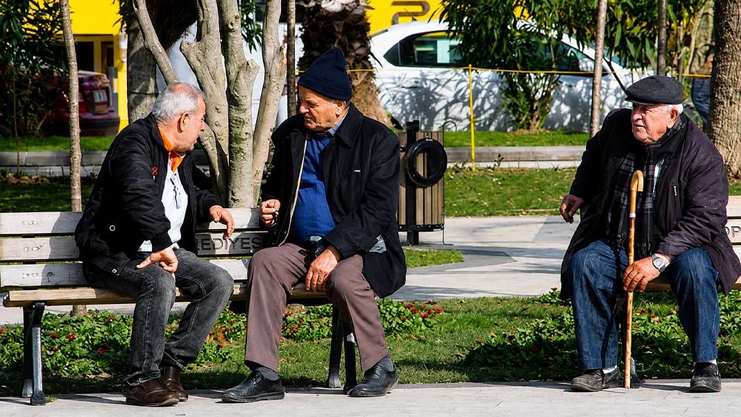 Geleneksel emeklilik modeli çöküyor: Yeni ekonomik düzende emeklilik hayal oluyor