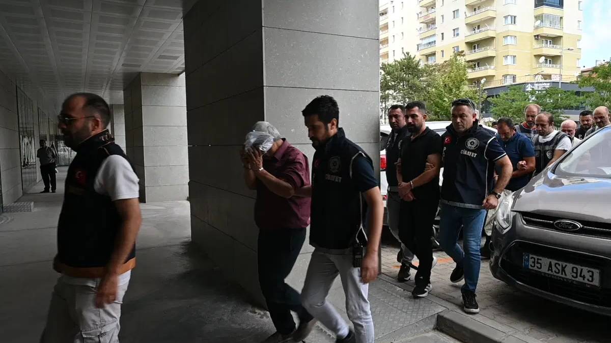 12 yıl sonra derin dondurucuda bulunan ceset soruşturması: 17 şüpheli adliyede