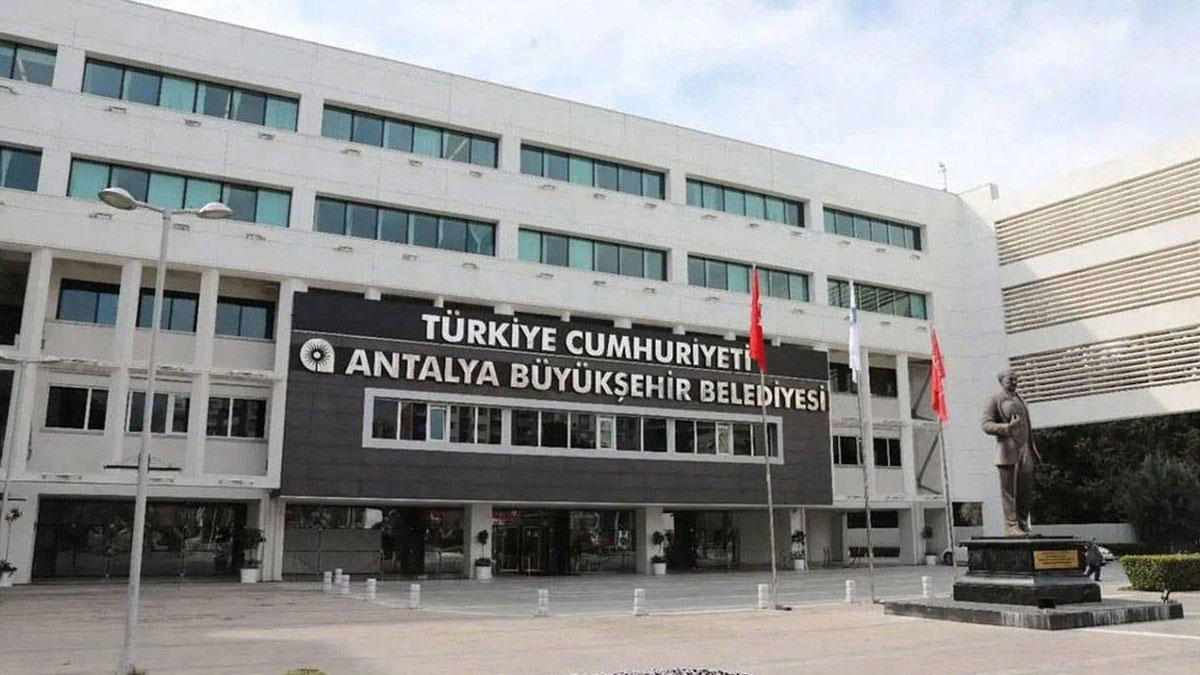 Antalya Büyükşehir Belediyesi’nin ihalelerine müfettiş incelemesi