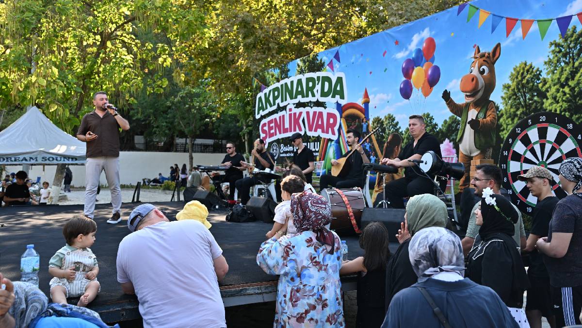 “Akpınar’da Şenlik Var” programı renkli görüntülere sahne oldu
