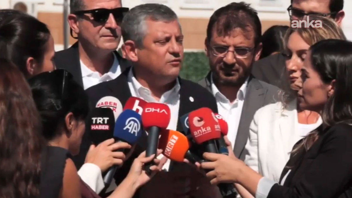 Özel’den İmamoğlu'na savunma kısıtlamasına tepki: Göstermelik yargılama dahi yapılmıyor