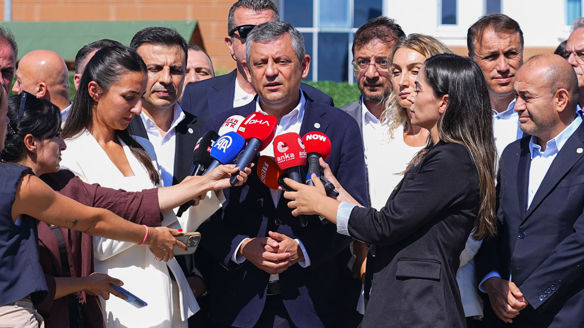 Özel’den İmamoğlu'na savunma kısıtlamasına tepki: Göstermelik yargılama dahi yapılmıyor