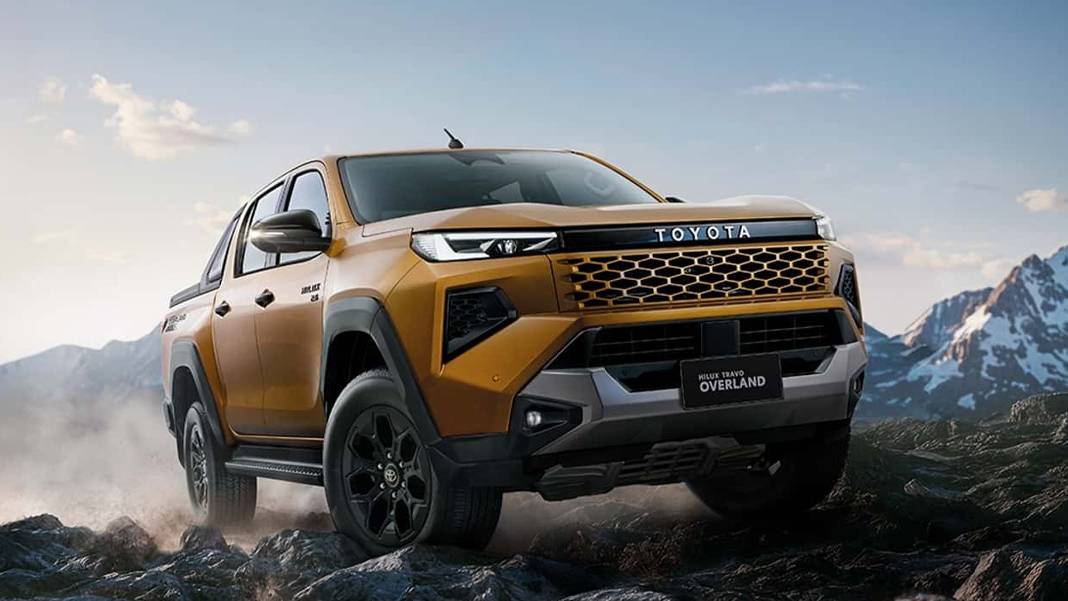 Toyota Hilux’ın 9. nesli Türkiye’de: Mild hibrit motor, 4x4 çekiş ve Land Cruiser esintili kabin