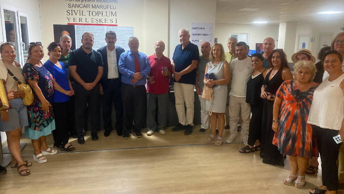 ‘İzmir Baba’ Karşıyaka’da özlemle anıldı