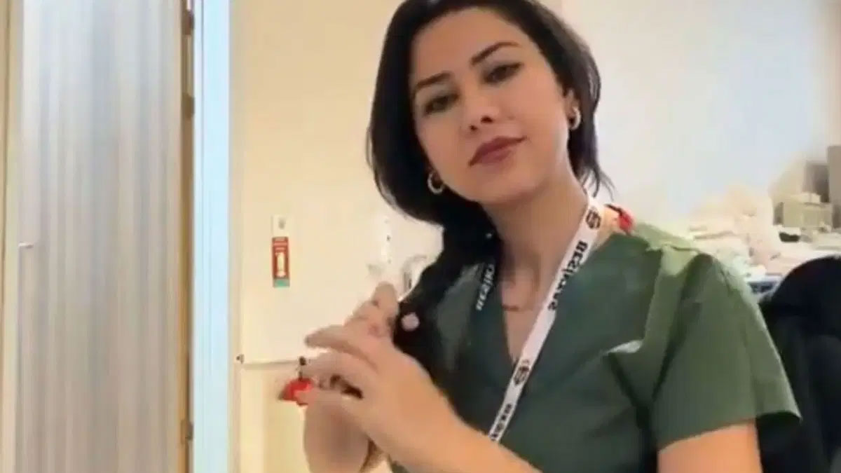'Saç örme' eylemine katılan hemşire meslekten atıldığını duyurdu