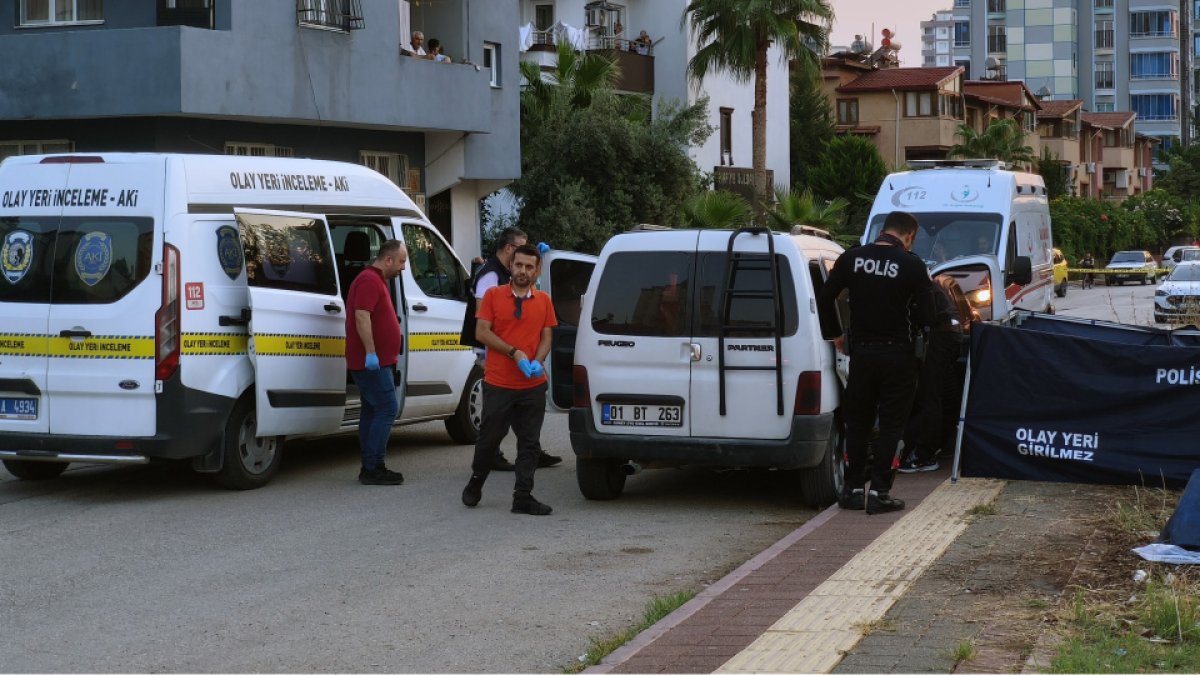 Borç kavgası cinayetle bitti: Baba ve oğul öldü, anne yaralı