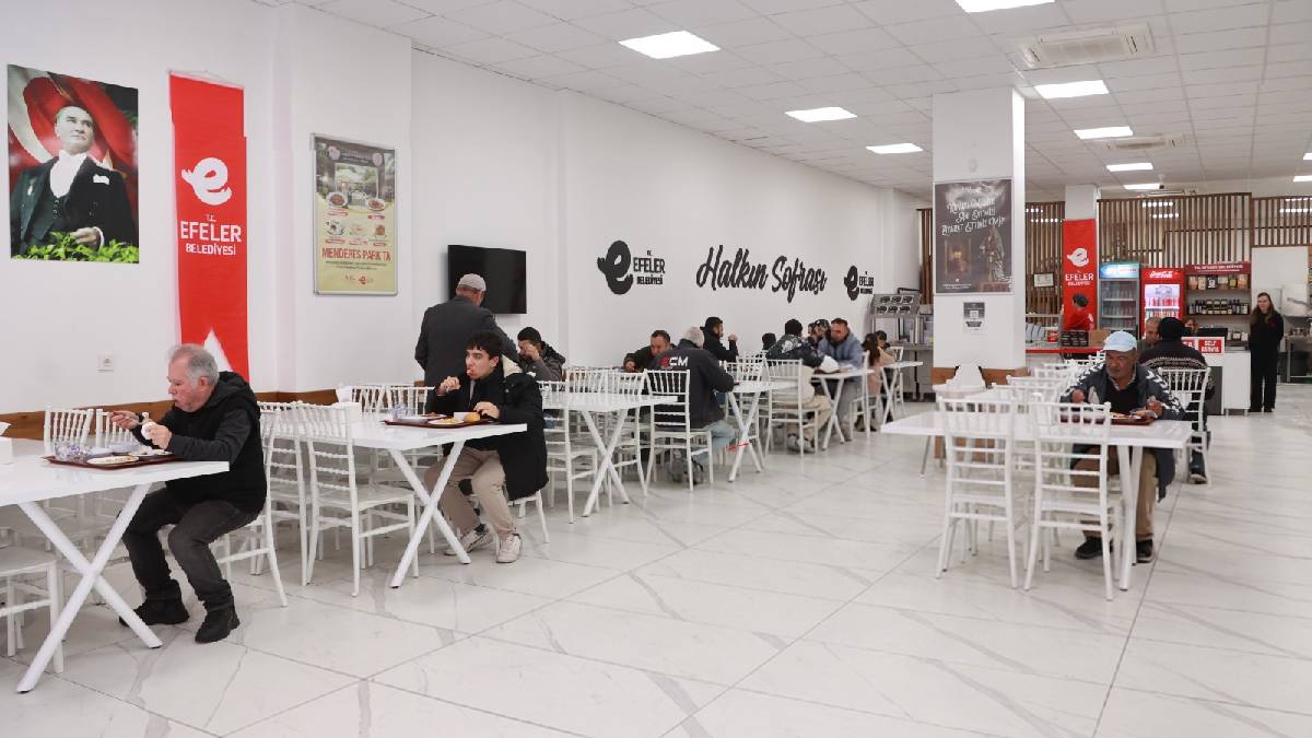 Binlerce haneye umut: Efeler Belediyesinden uygun fiyatlı ekmekten sıcak yemeğe, gıda ve giyim desteği