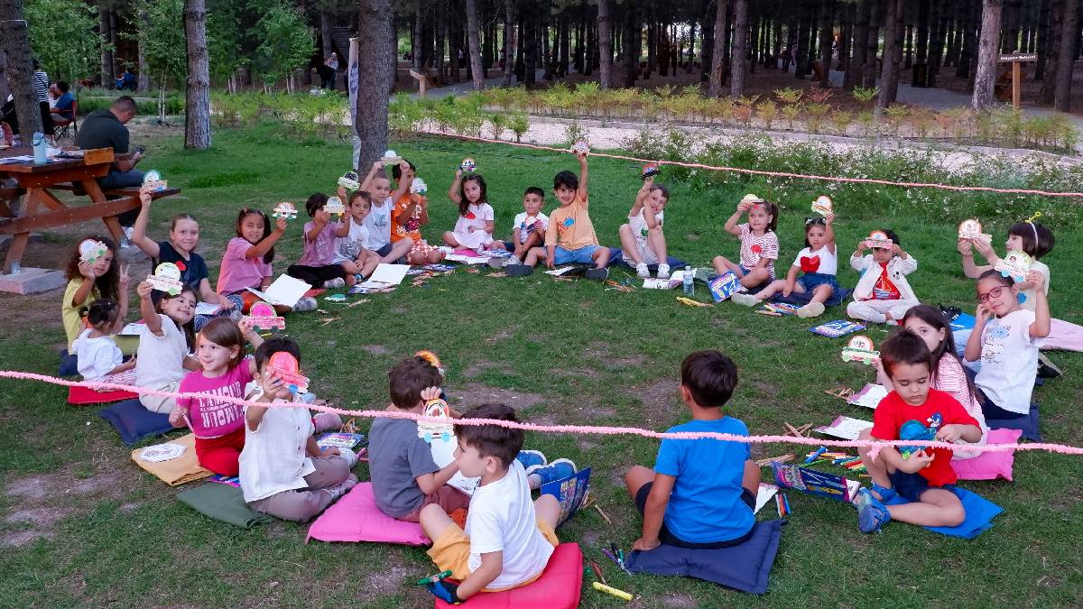 Aktif Yaşam Parkı’nda ebeveynler paylaştı, çocuklar eğlendi