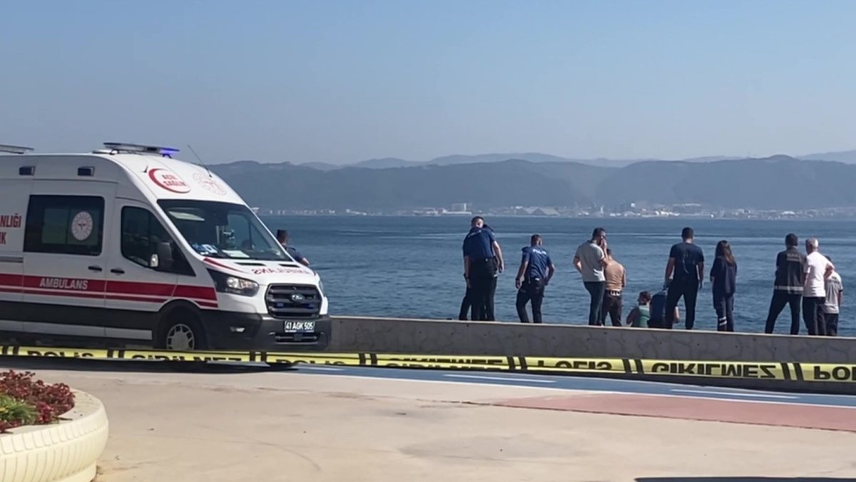 Denizde korkunç olay: 2'si kadın 3 kişinin cansız bedeni bulundu