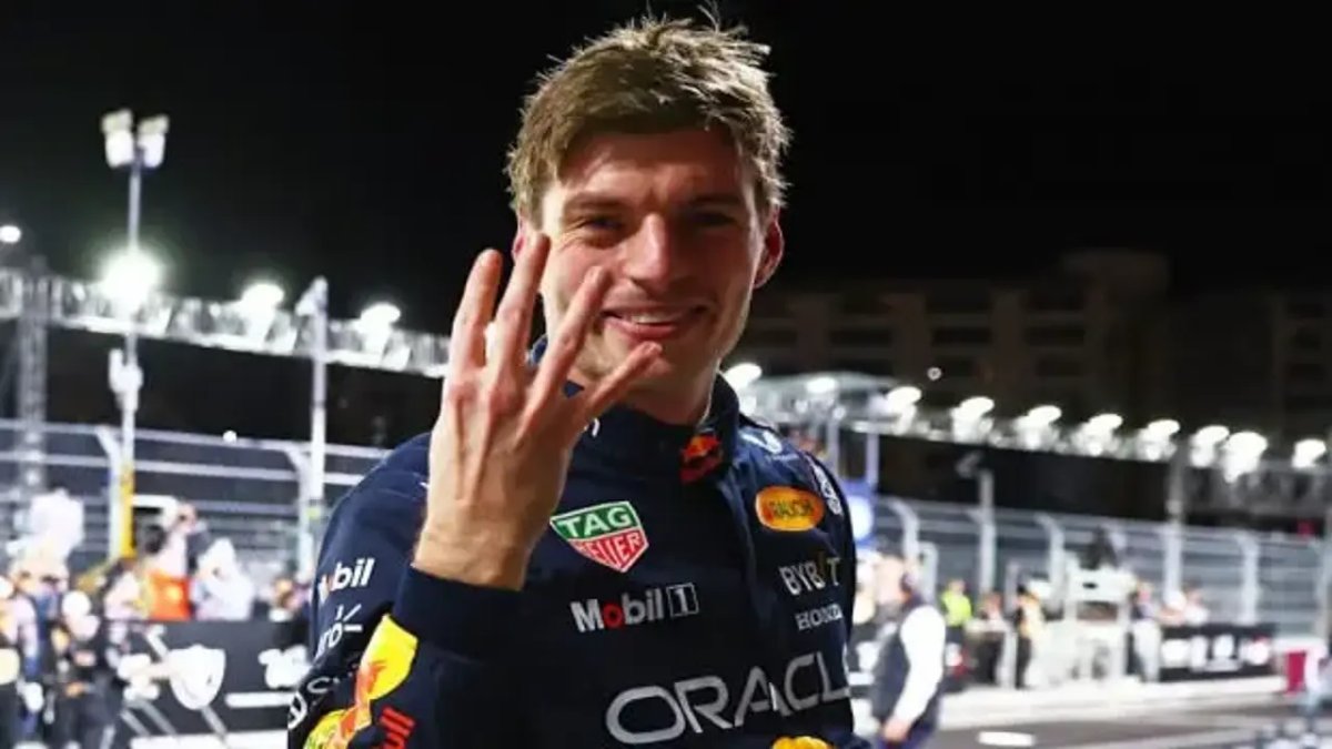 Red Bull Verstappen’i bırakmadı