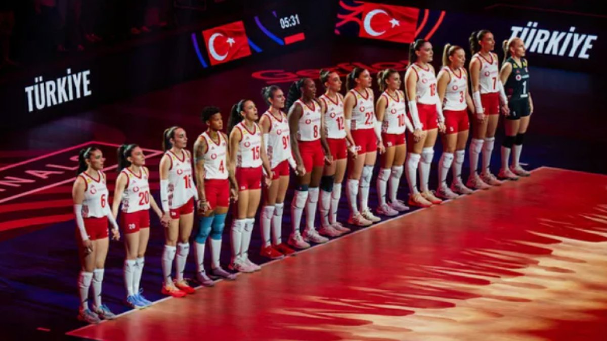 Türkiye - Letonya Voleybol maçı hangi kanalda, şifresiz mi yayınlanacak? Ebrar Karakurt oynayacak mı?