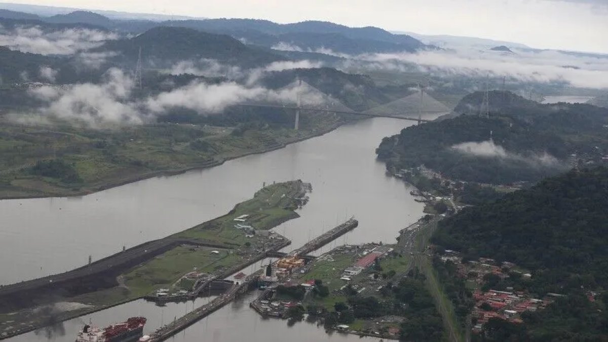 Panama Kanalı’nda gemi geçişlerine El Nino nedeniyle azaldı