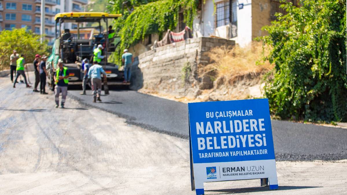 Başkan Erman Uzun asfalt serim çalışmalarını yerinde inceledi
