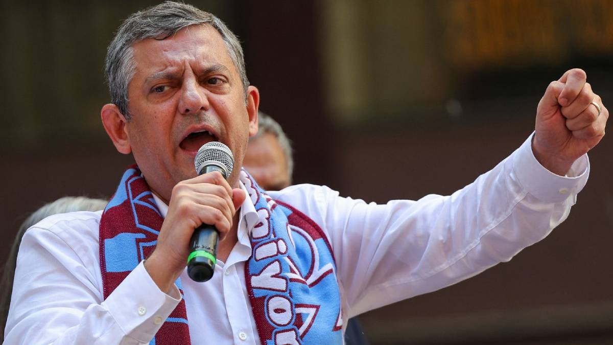 Özel Yeni Parti’nin ilk kampanyasını Trabzon’dan başlattı: Muhalefet etmek için değil, iktidar olmak için kurulduk