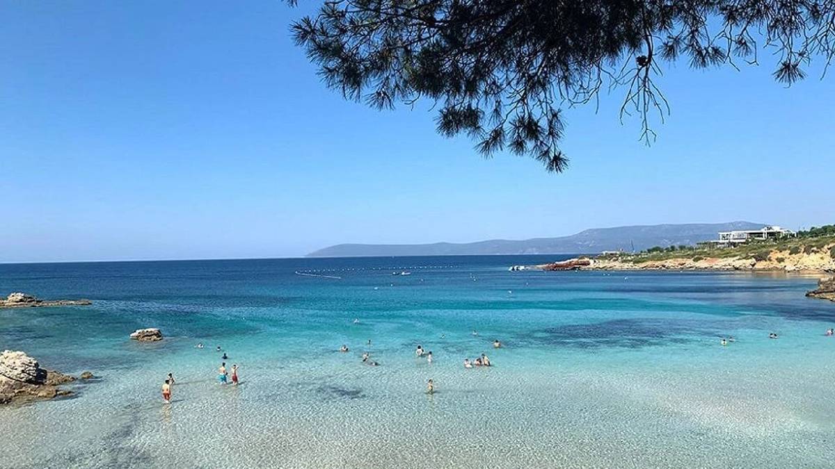 İzmir’in cep yakmayan tatil adresi! Mavi Bayraklı cennette deniz deneyimi bir başka