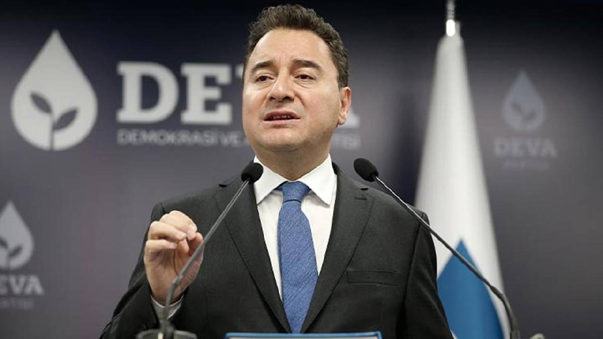Babacan’dan Gelecek Partisi’nin fesih kararına mesaj: Mücadeleleri takdirle anılacak
