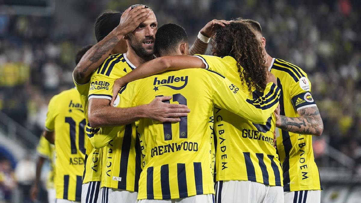 Fenerbahçe’den gövde gösterisi: Kadıköy'de moral depoladı