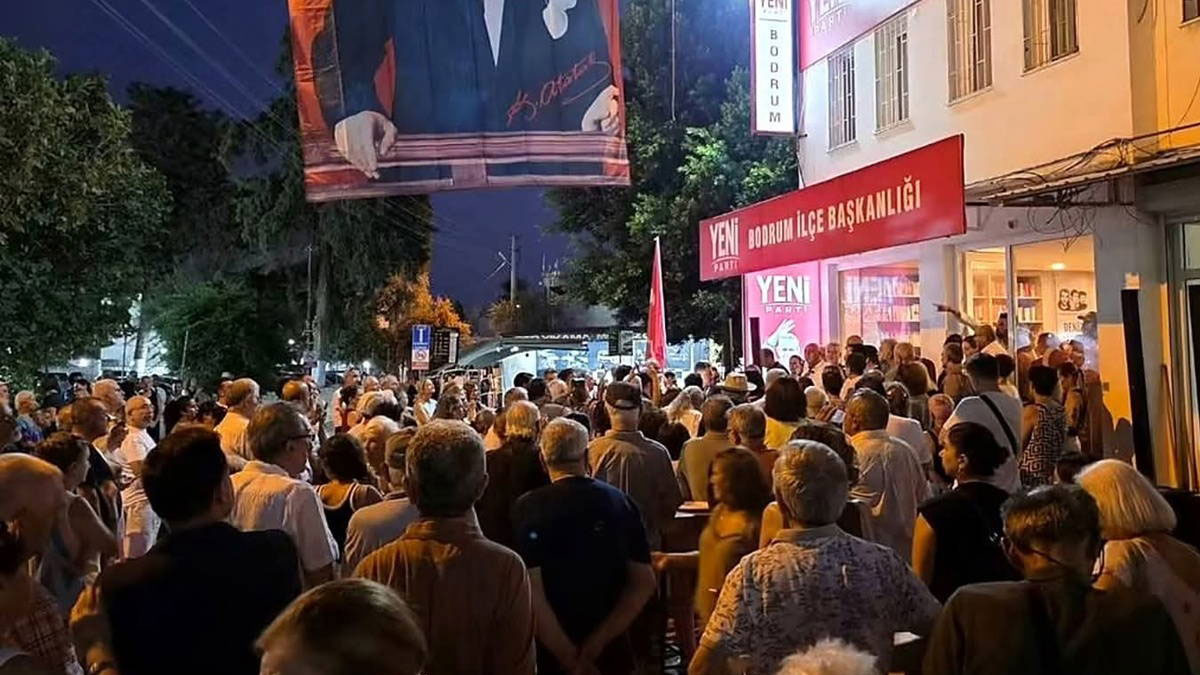 YENİ Parti Bodrum ve Ula'da yeni ilçe binalarını açtı