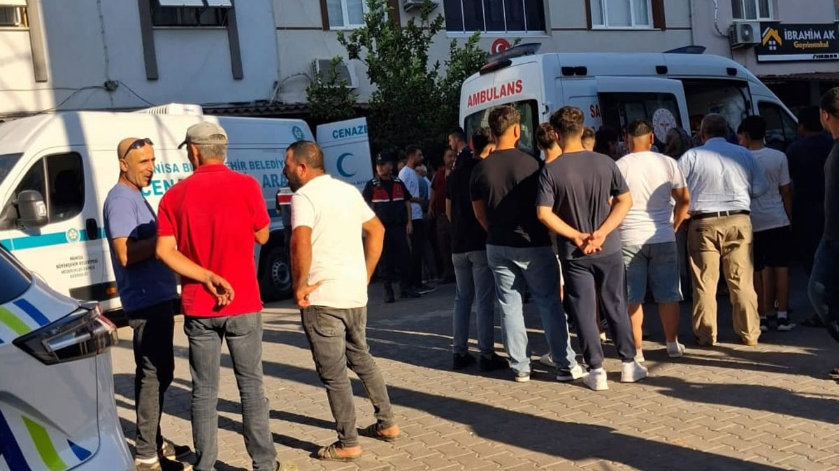Manisa'da berber dükkanına silahlı saldırı: İş yeri sahibi ve müşterisi öldürüldü