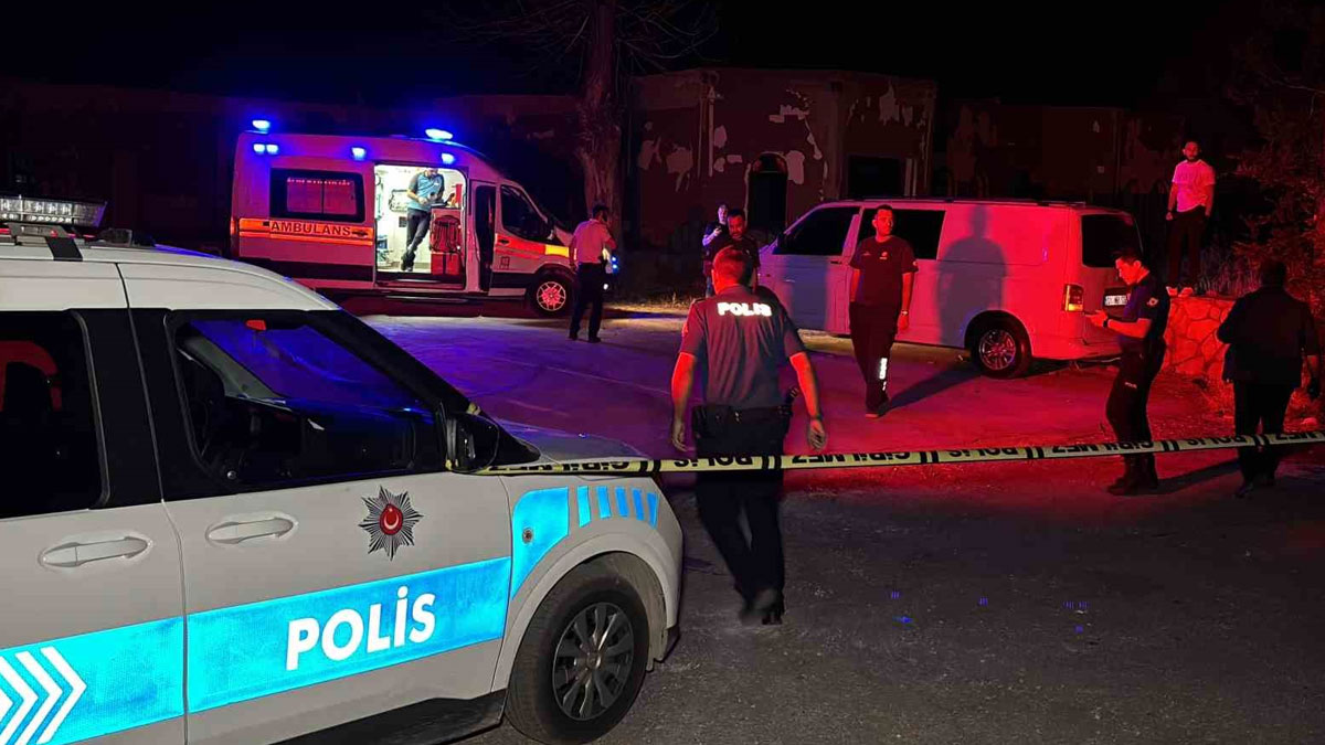 Aksaray’da şüpheli ölüm: Minibüste asılı halde bulundu