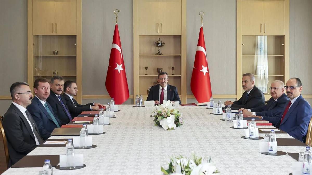 Çözüm sürecinde yeni eşik: Silah bırakma sürecini izleyecek 4 alt komisyon kurulacak