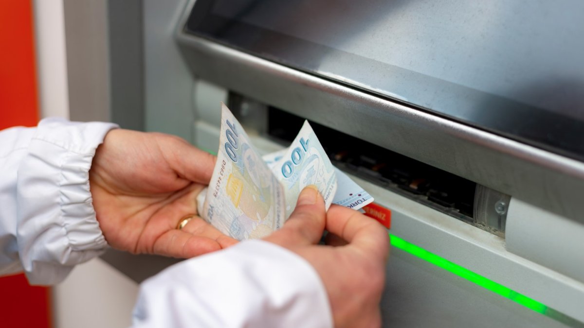 Bankalar ATM’lerde yüksek kupür dönemine geçti: Ara tutarlarda para çekimi kısıtlanıyor