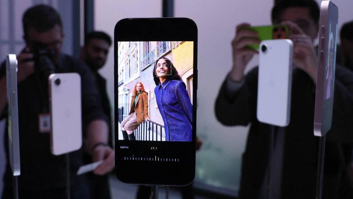 Katlanabilir iPhone'da ilk detaylar ortaya çıktı: O özelliği beğenilmedi