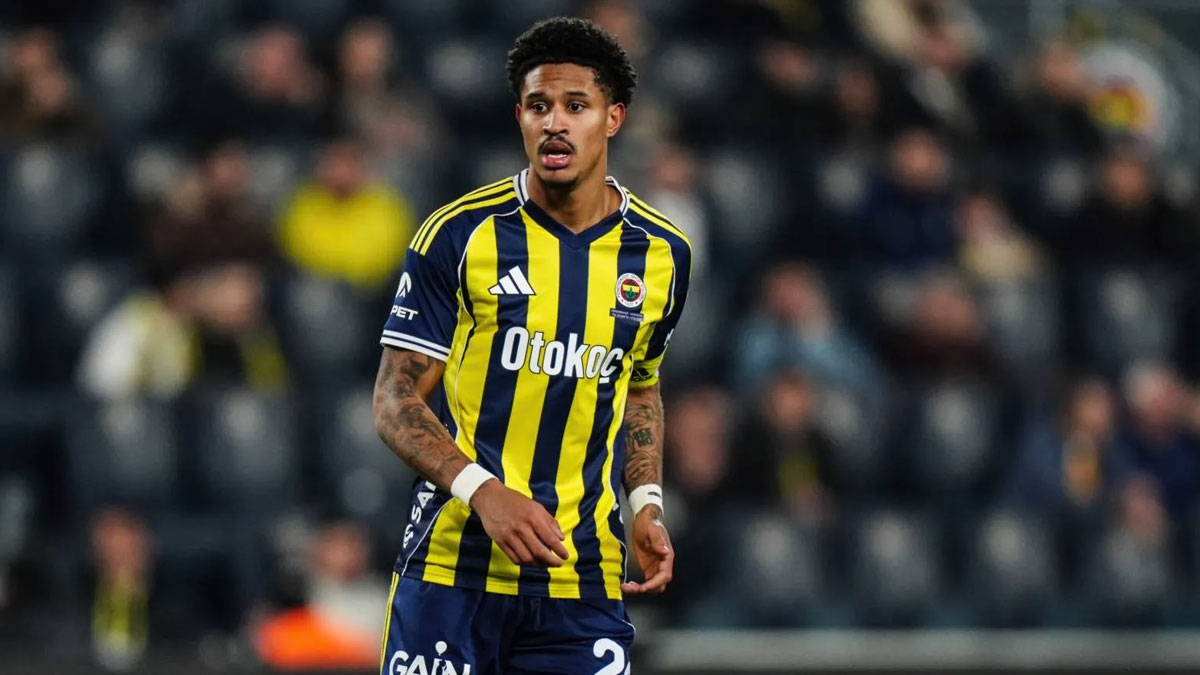 Fenerbahçe’den ayrılan Oosterwolde’den itiraf: “1 yıl daha kalmak isterdim”