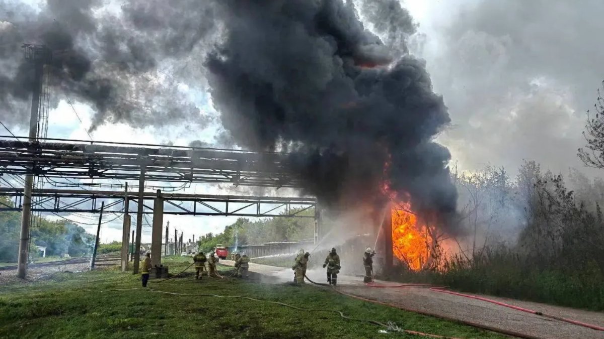Rusya'da gaz kimya kompleksinin şantiyesinde yangın: 1 ölü, 122 yaralı