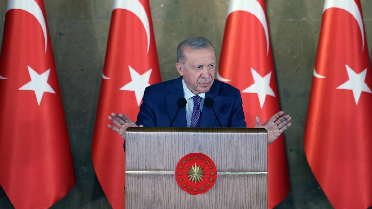 Cumhurbaşkanı Erdoğan: Adeta bir kriz fırtınası yaşadığımız bu sancılı dönemi başarıyla yönetme çabasındayız