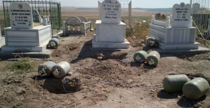 AK Parti Milletveki Mehdi Eker'in aile mezarlığında 640 kilo patlayıcı bulundu