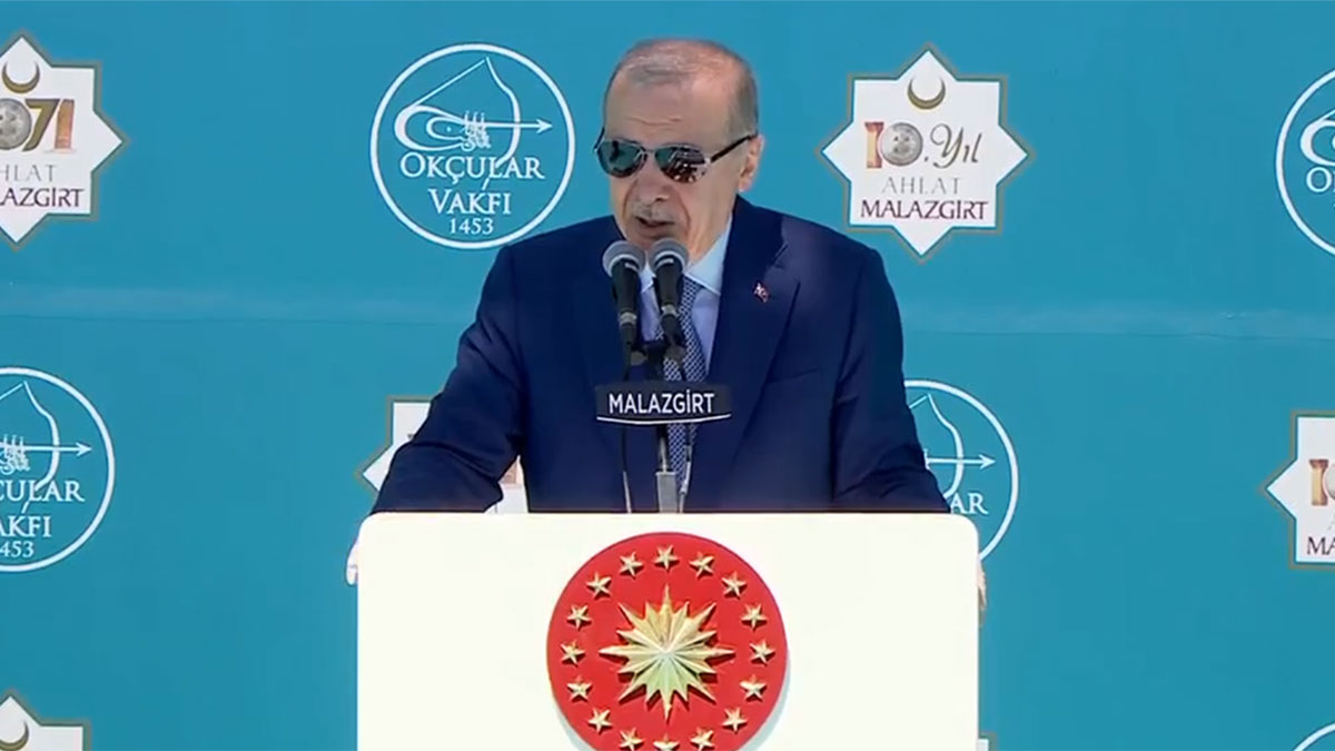 Erdoğan: Dikensiz bir gül bahçesinde yaşamıyoruz