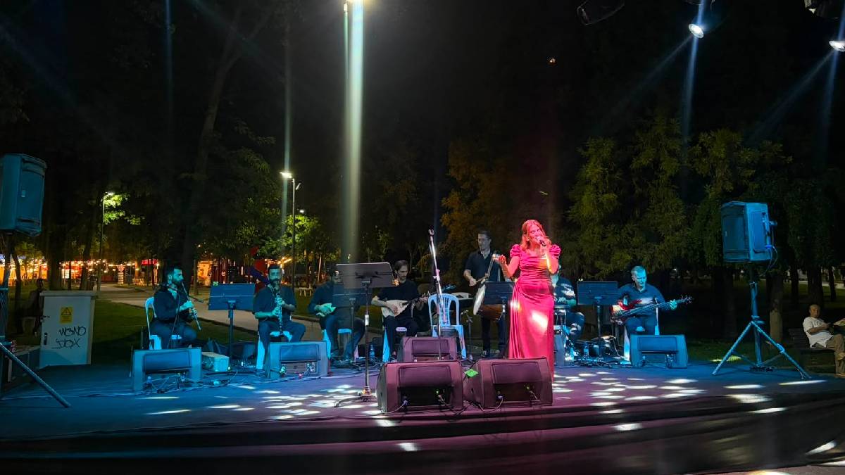 Kültürpark’ta zafer türküleri