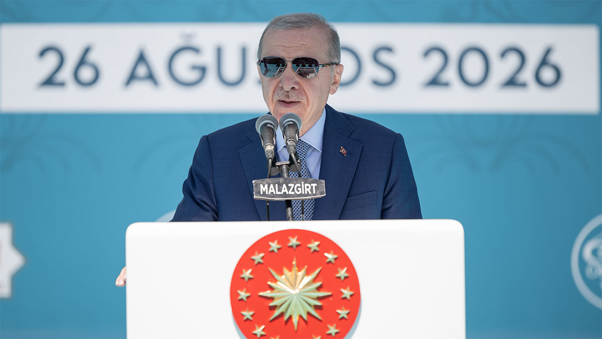 Erdoğan: Dikensiz bir gül bahçesinde yaşamıyoruz