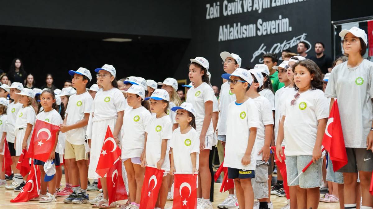 Yaz Spor Okullarında 5 bin çocuk sporla buluştu